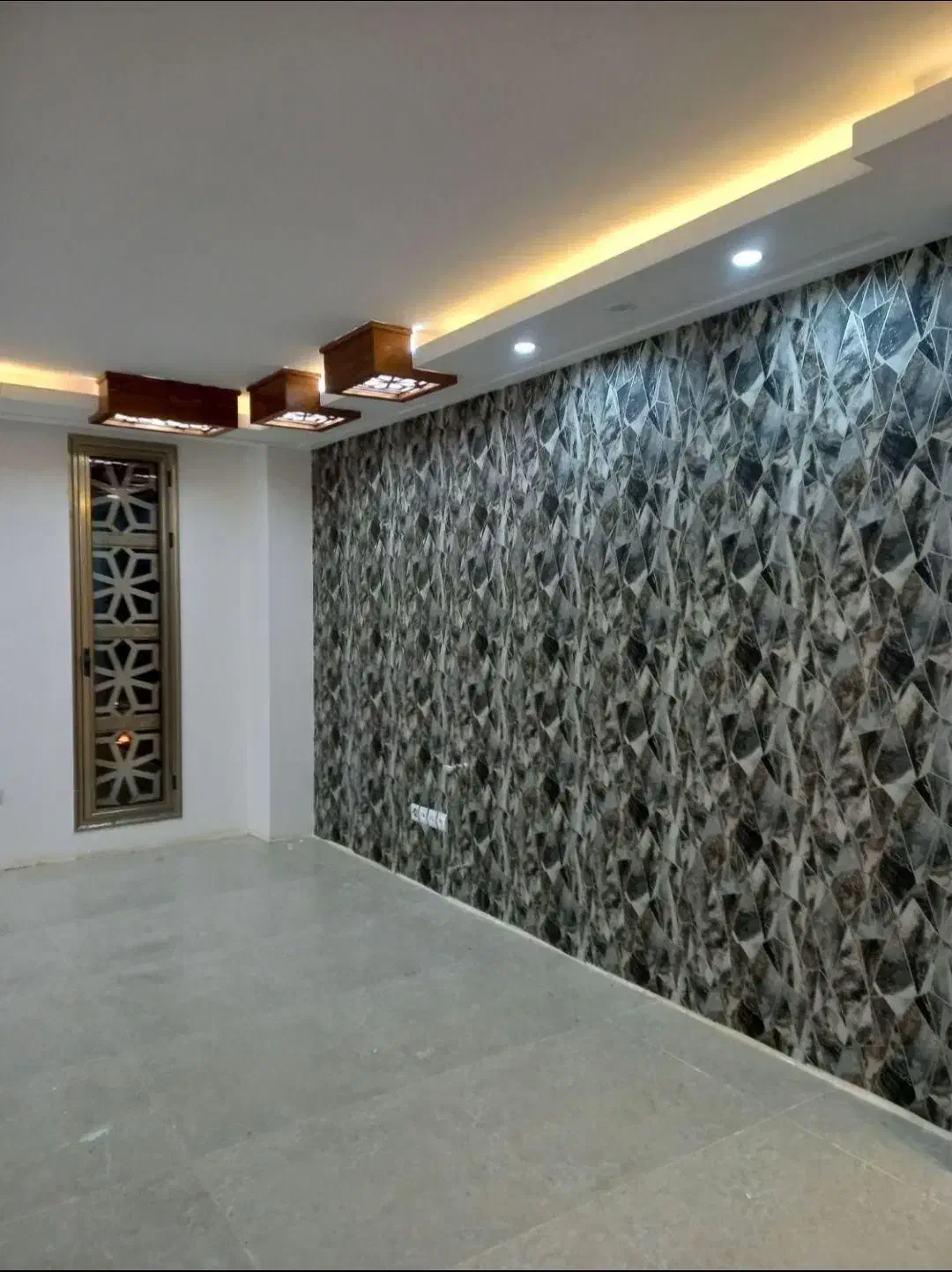 نصاب کاغذ دیواری نصب|خدمات پیشه و مهارت|عجب شیر, |دیوار