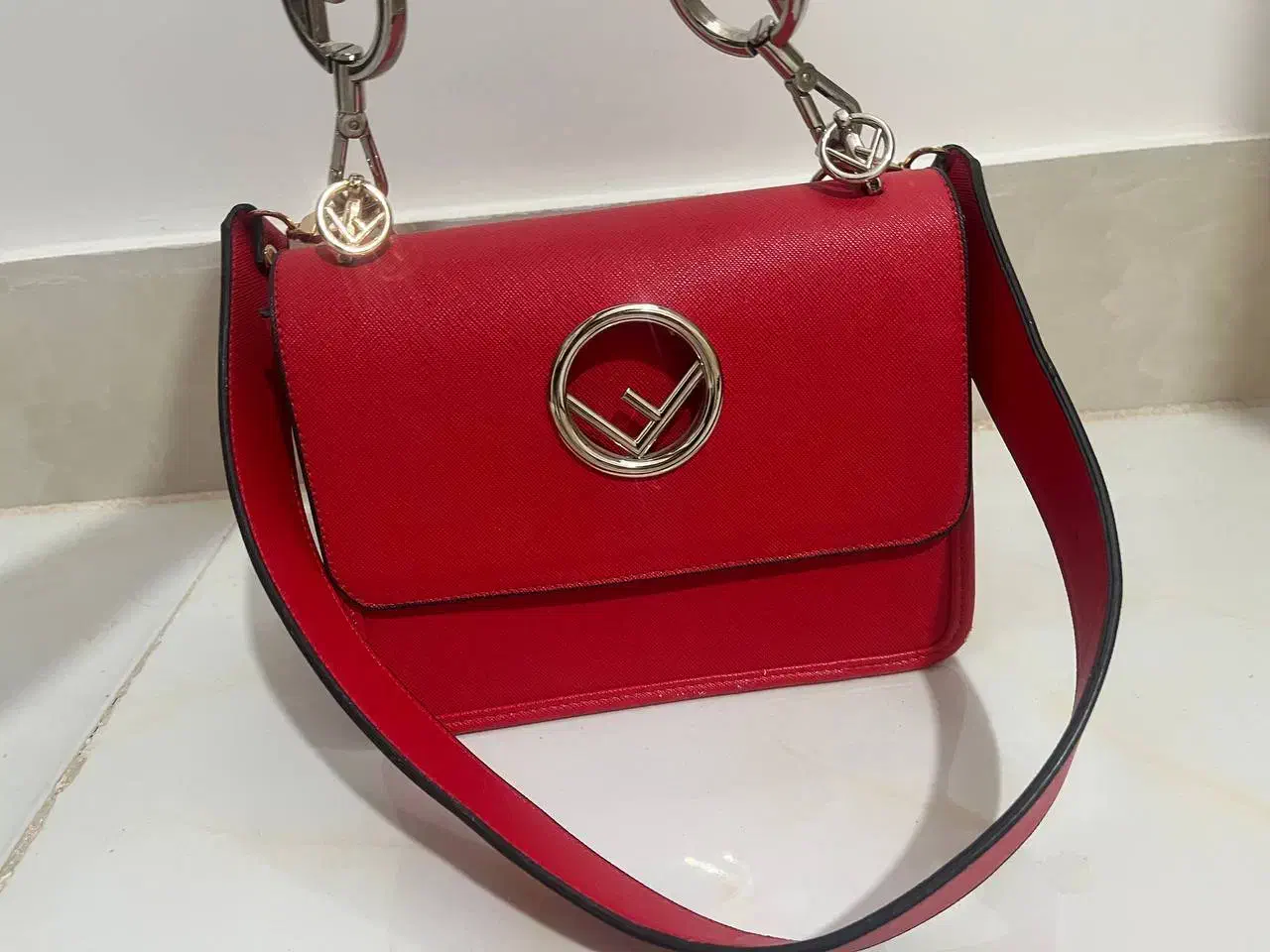 کیف مجلسی|کیف، کفش، کمربند|شیروان (خراسان), |دیوار