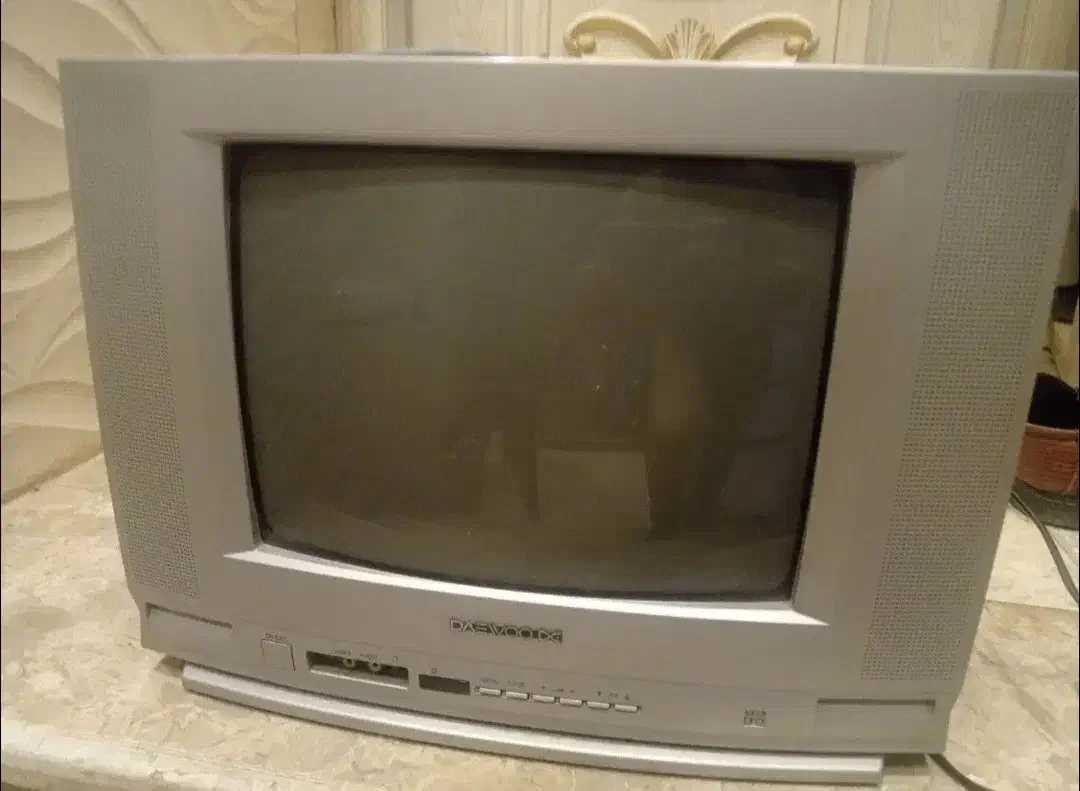 تلویزیون۱۴اینچ|تلویزیون و پروژکتور|گلپایگان, |دیوار