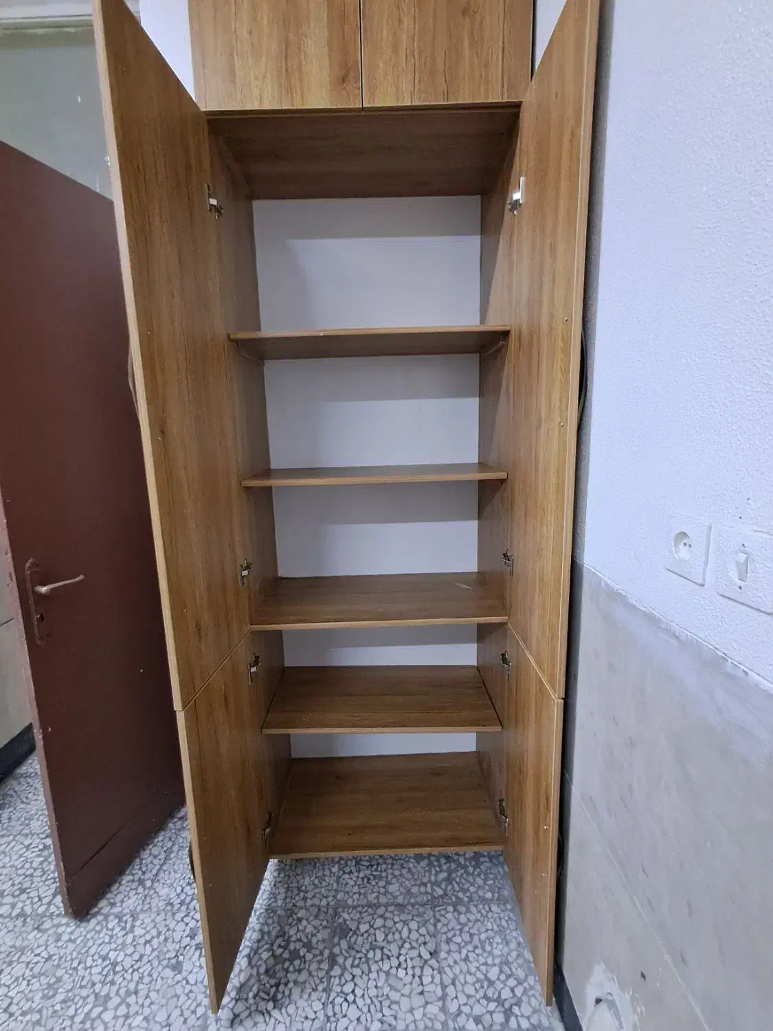 ساخت انواع کمد دیواری وکابینت|جاکفشی، کمد، دراور|شاهینشهر, گرگاب|دیوار