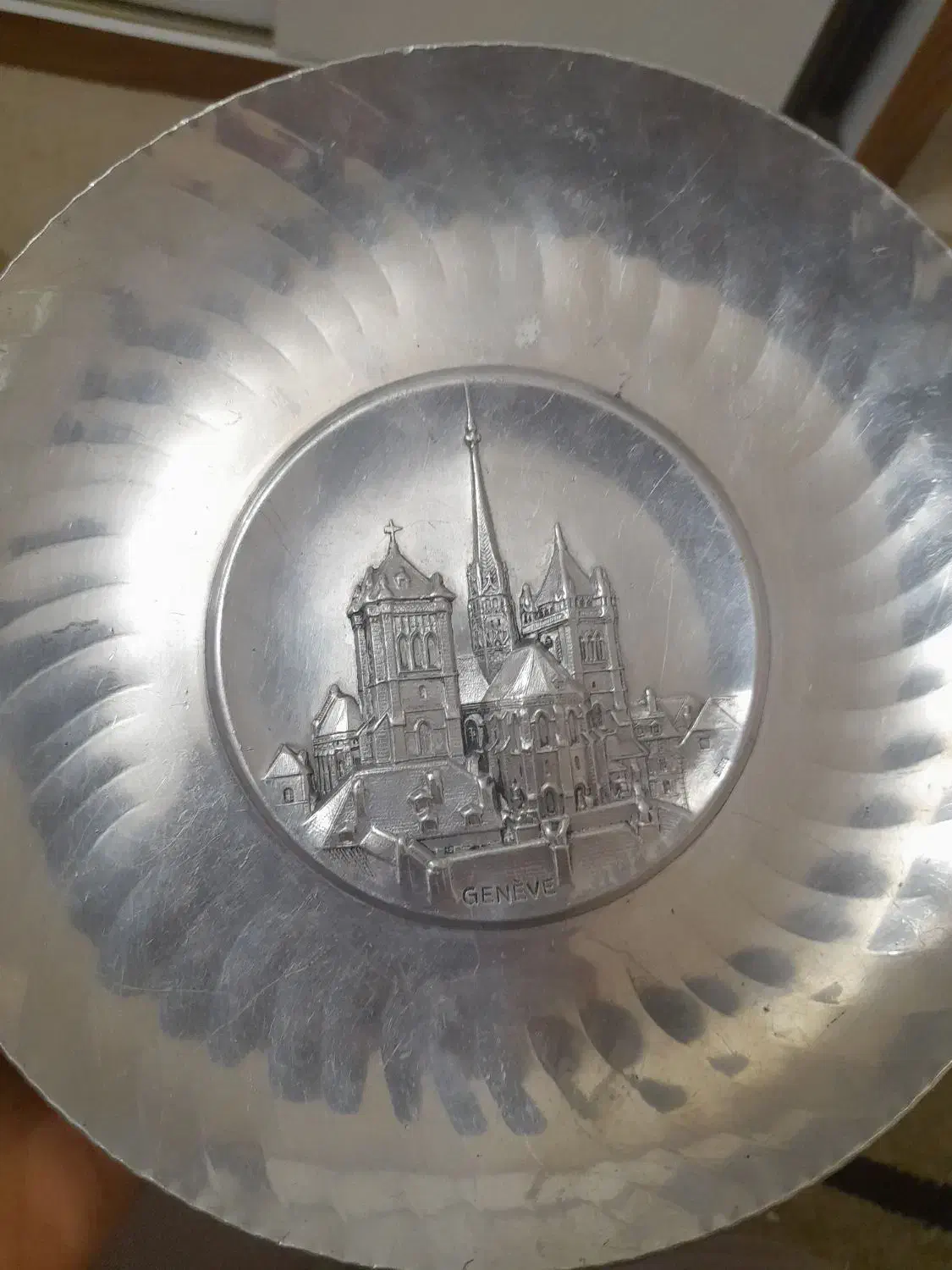 بشقاب دکوری بسیار زیبا|کلکسیون اشیاء عتیقه|اصفهان, خانه اصفهان|دیوار