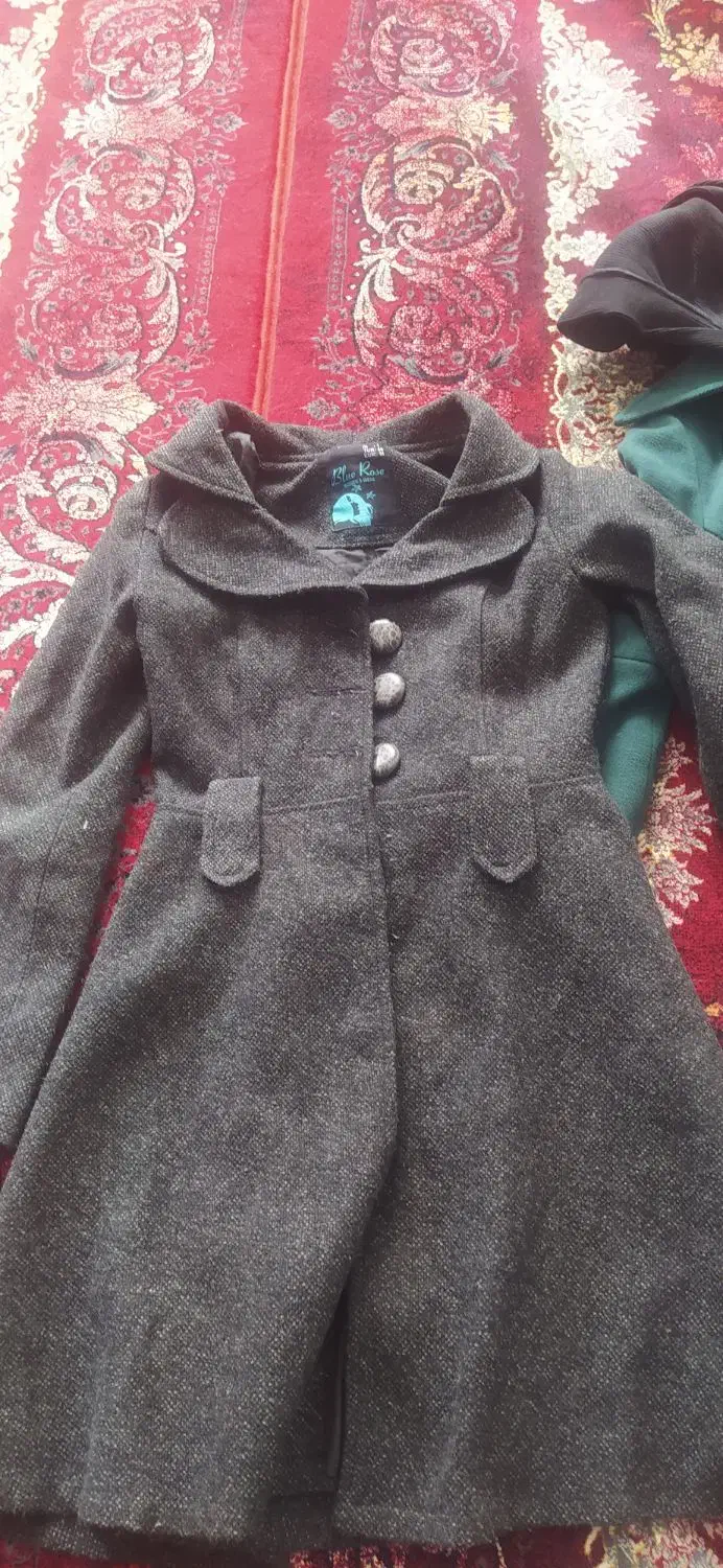 پالتو زنانه بسیار گرم در حد نو جنس فوتر خارجی|لباس|سنندج, |دیوار