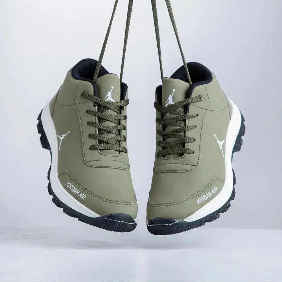 نیم پوت|کیف، کفش، کمربند|قم, سید معصوم|دیوار