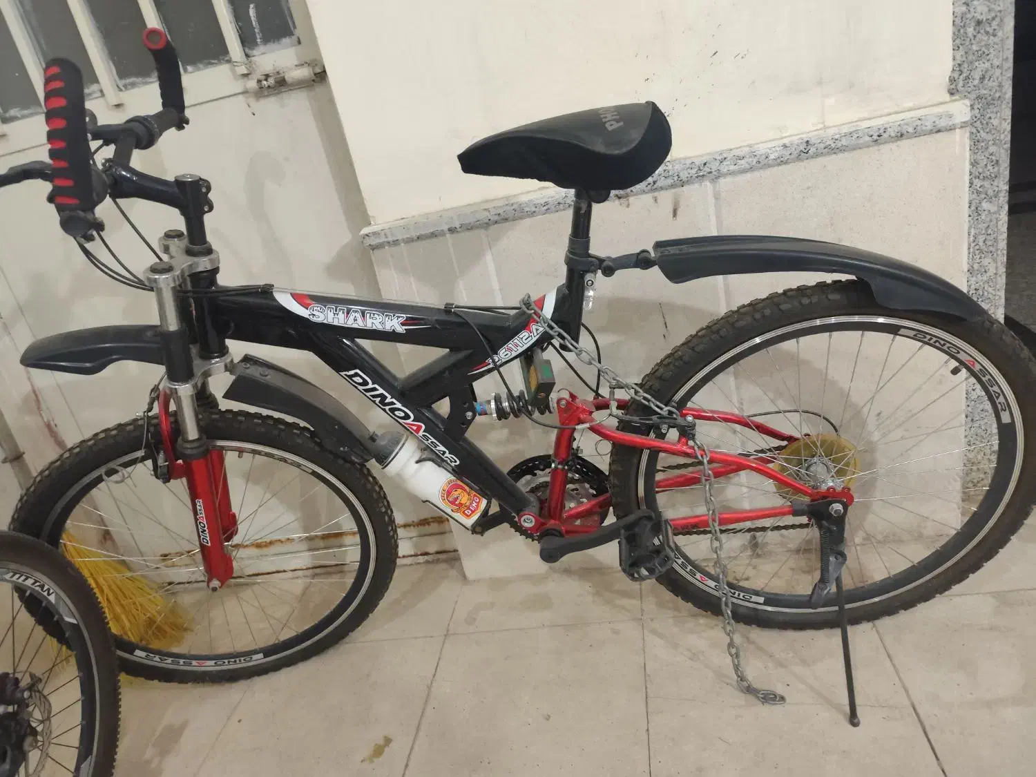 دوچرخه|دوچرخه، اسکیت، اسکوتر|مشهد, چهارچشمه|دیوار