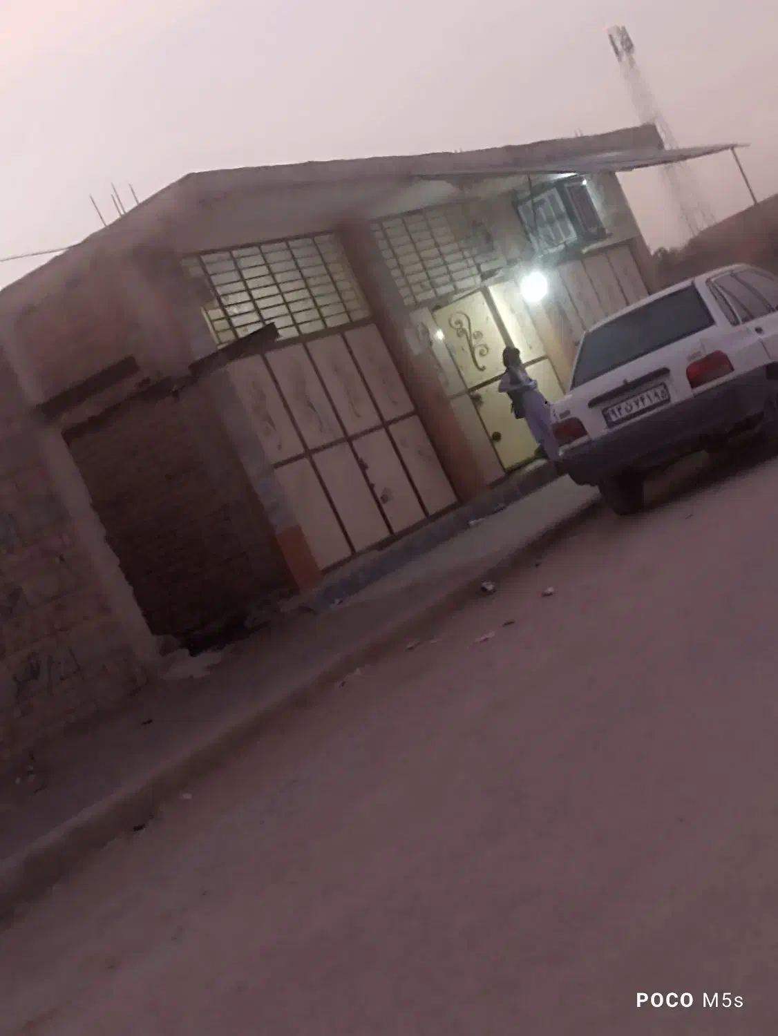 فروش 3باب مغازه و150متر زمین پشت مغازه ها|فروش مغازه و غرفه|سراوان, |دیوار