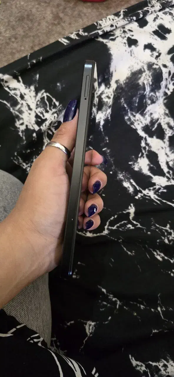 گوشی سالم|موبایل|اندیشه, اندیشه فاز ۴|دیوار