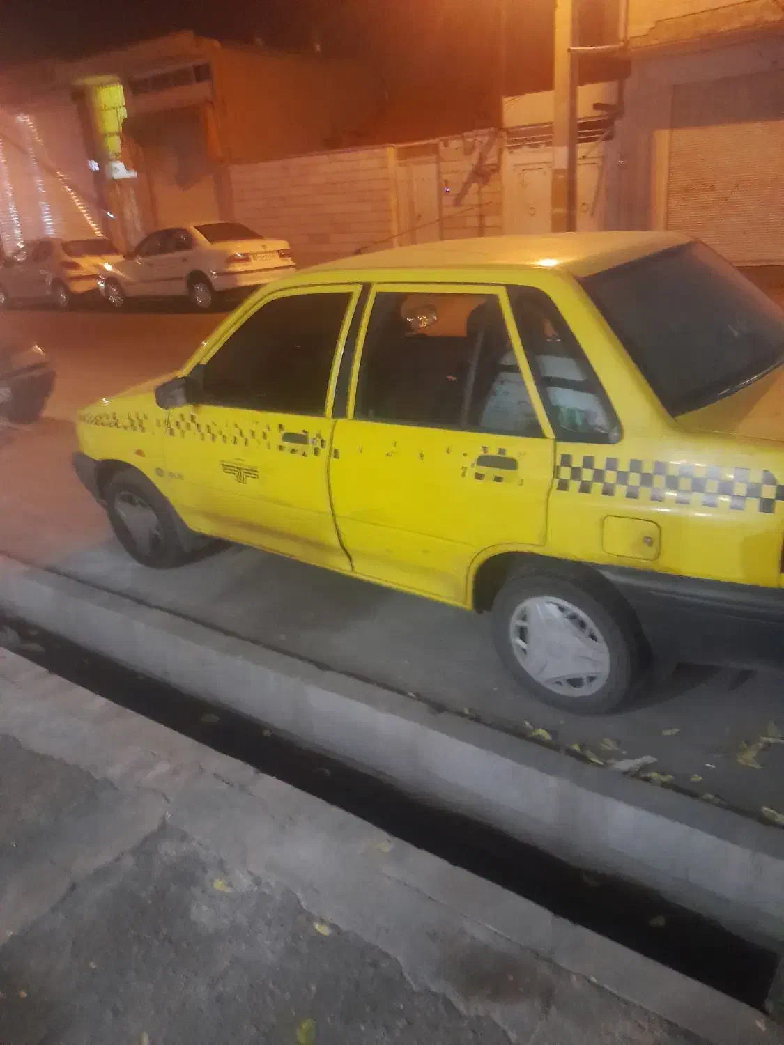 پراید تاکسی مدل ۸۷ بیرنگ بیرنگ شاسی ها پلمپ|خودرو کلاسیک|زنجان, |دیوار