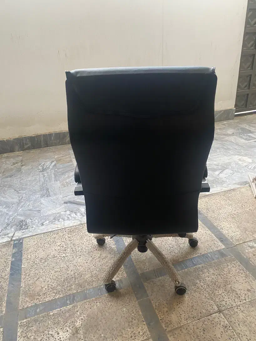 صندلی اداری در حد نو|مبلمان اداری|نکا, |دیوار