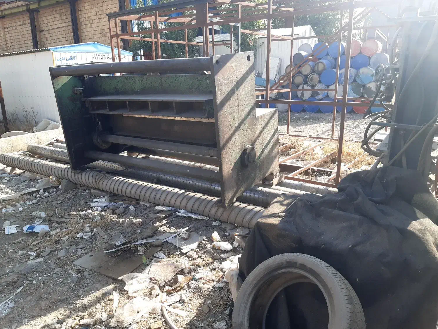 گیوتین ۲متری ۶میل بور دینام گیربکس ۲۰ اسب نبشی بر|ماشین‌آلات صنعتی|پلنگ آباد, |دیوار