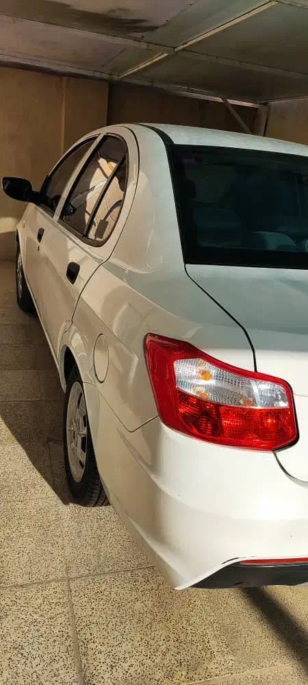 ساینا اس سفید مدل 1401|خودرو سواری و وانت|یزد, |دیوار