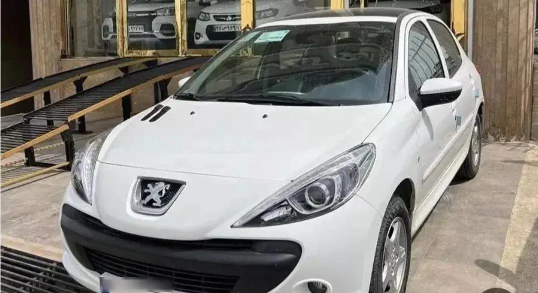 ۲۰۷ سقف شیشه ای صفر|خودرو سواری و وانت|هرسین, |دیوار