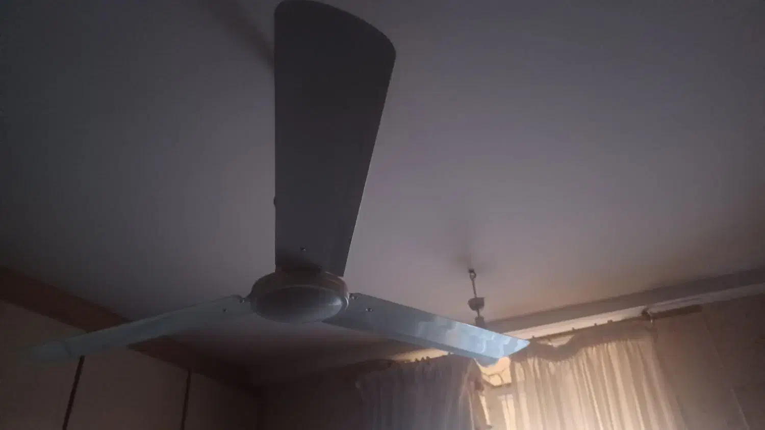 فروشی یکعدد پنکه سقفی|پنکه و تصفیهکنندهٔ هوا|اهواز, سپیدار|دیوار