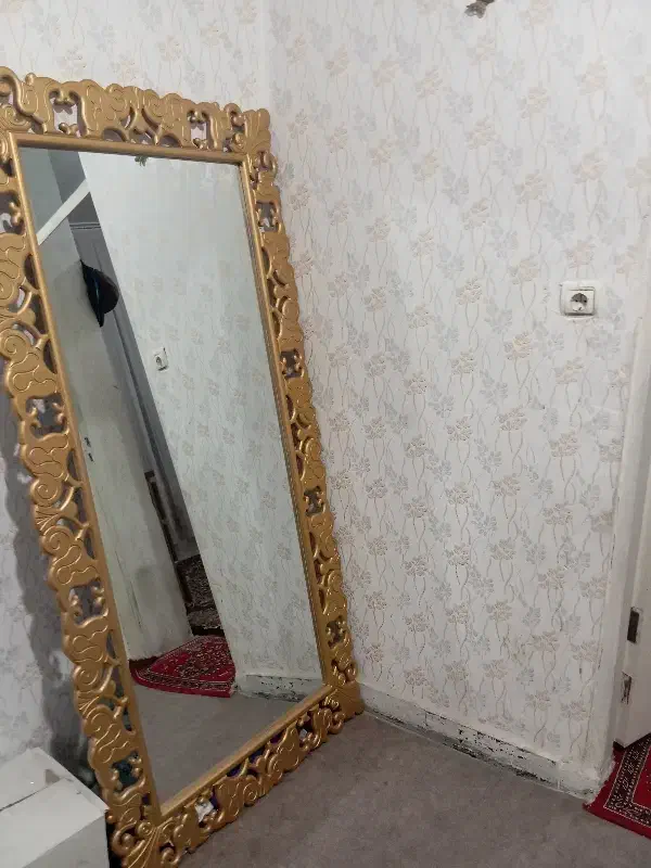 آینه سالن|آرایشگاه و سالن‌های زیبایی|کرمانشاه, |دیوار