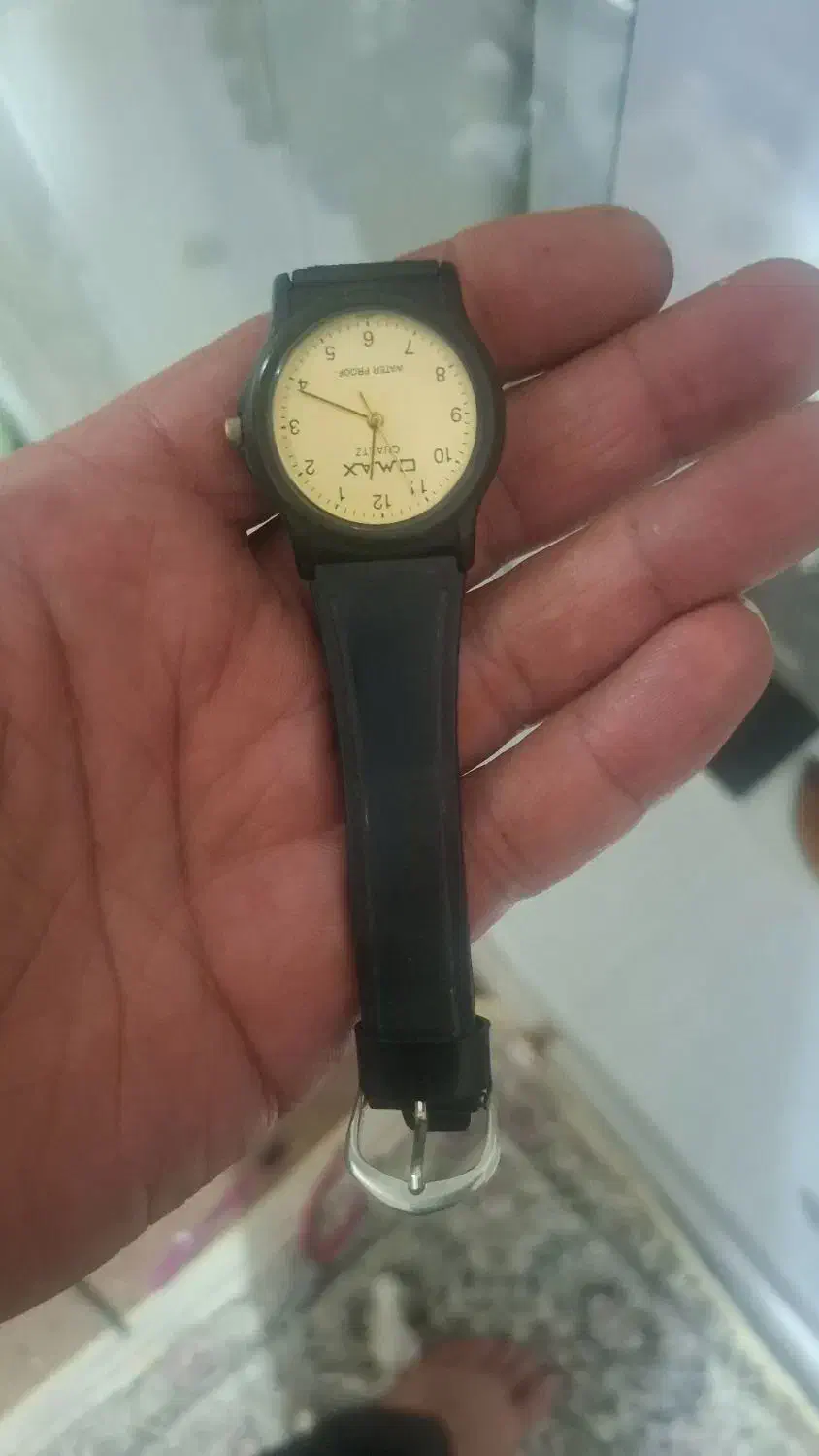 ساعت اماکس ژاپن|ساعت|فولادشهر, ورزشگاه فولادشهر|دیوار