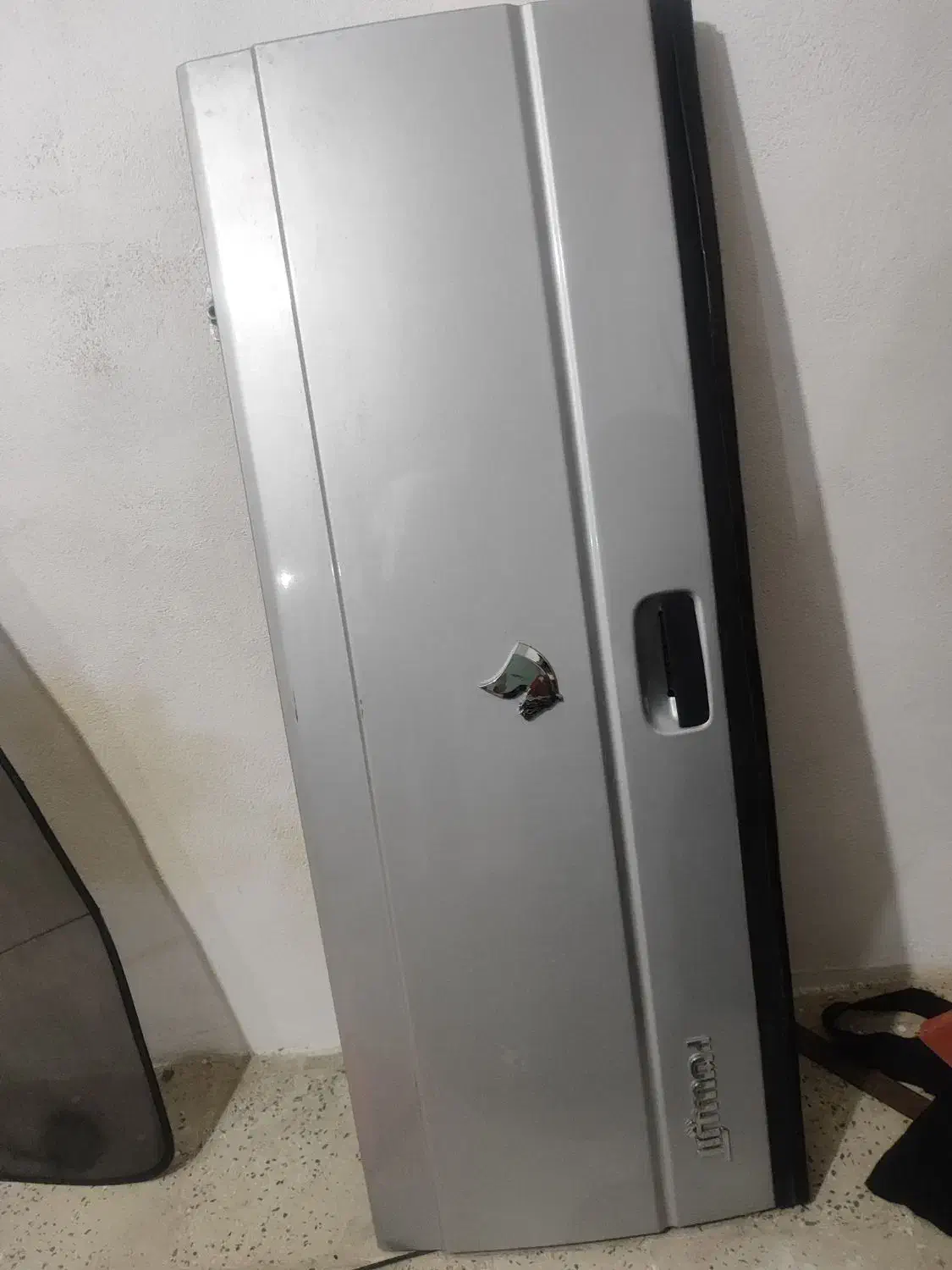 درب عقب وانت اریسان|قطعات یدکی و لوازم جانبی|خرمآباد, |دیوار