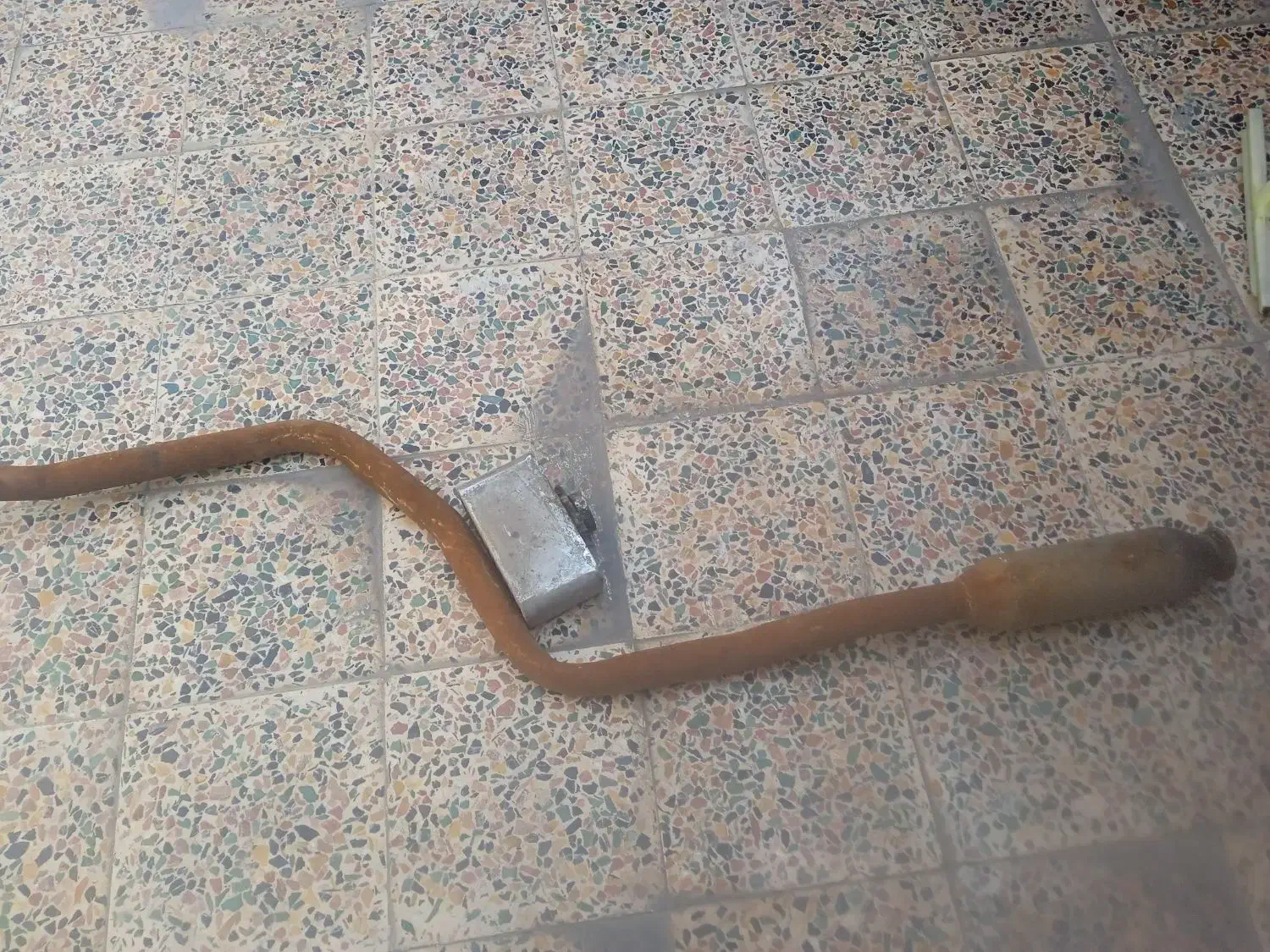 اگزوز پژو و سری اگزوز|قطعات یدکی و لوازم جانبی|اهواز, منبع اب|دیوار