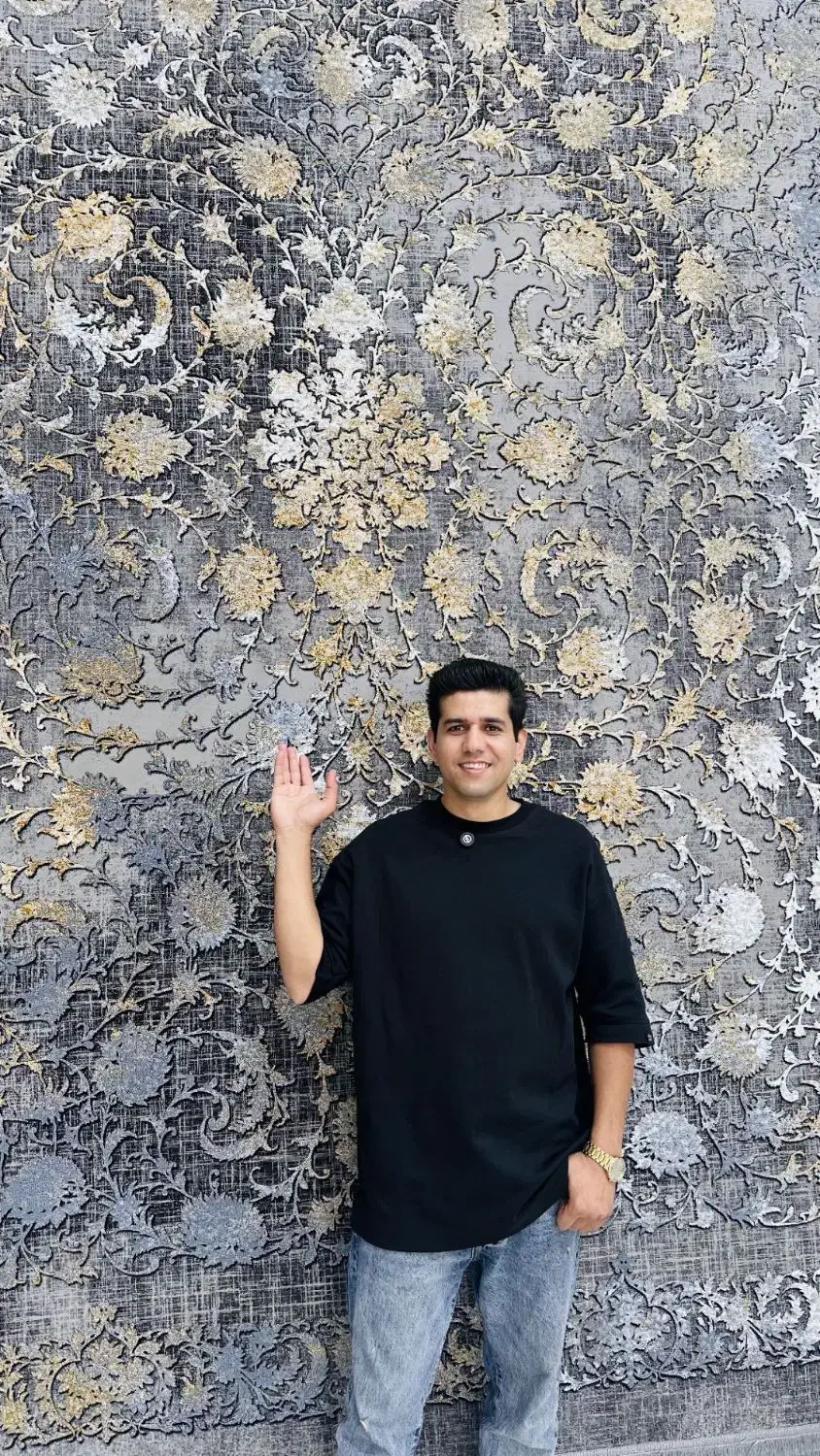 تعویض فرشهای سنتی کهنه با طرحهای مدرن در قصر فرش|فرش|بوشهر, |دیوار