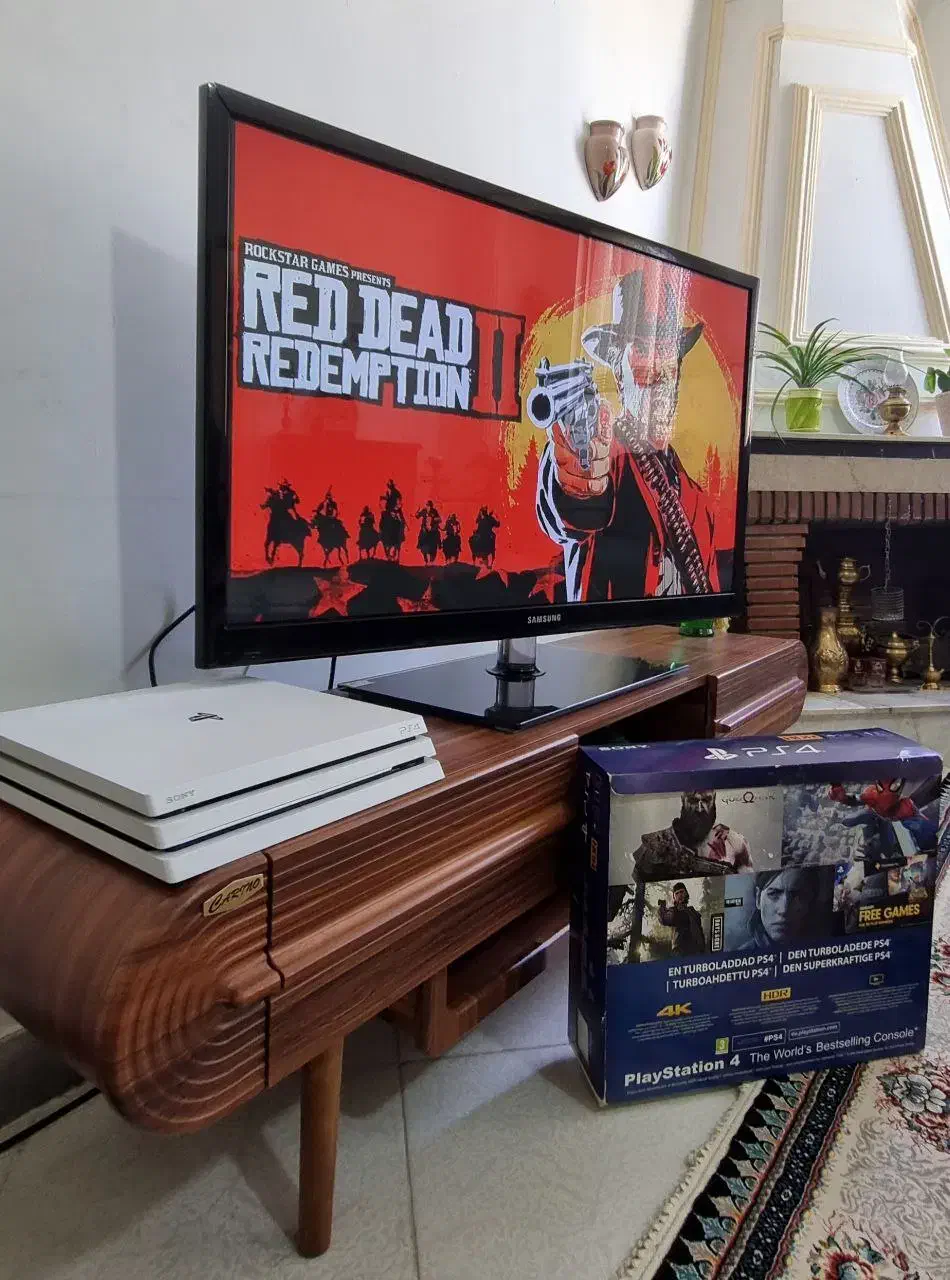 ps4pro سفید صدفی کپیخور+فولبازی+هدفون و کیف|کنسول، بازی ویدئویی و آنلاین|تهران, اکباتان|دیوار