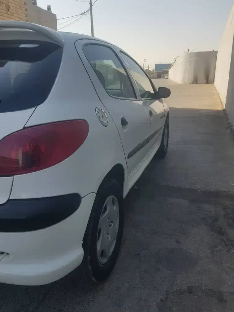 پژو 206 تیپ 3 مدل 90|خودرو سواری و وانت|شیراز, آزادی|دیوار