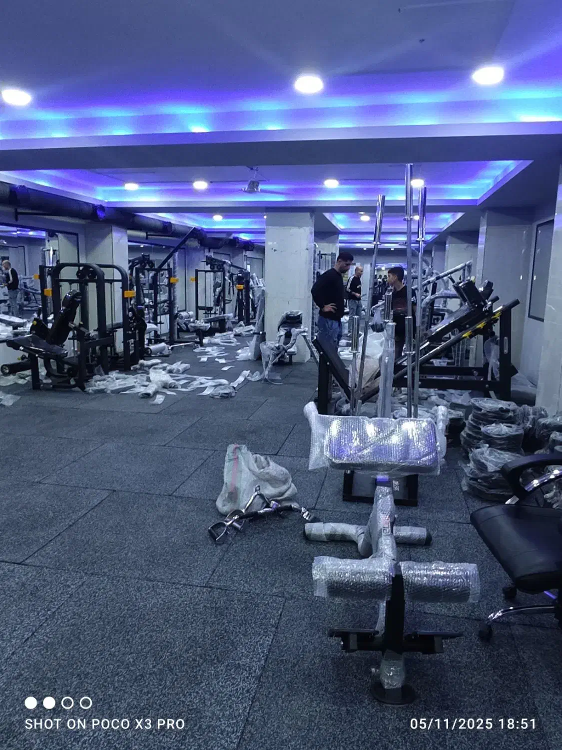 کار در بوفه باشگاه بدنسازی آقایان ، تازه تاسیس شده|استخدام خدمات فروشگاه و رستوران|فردیس, فردیس|دیوار