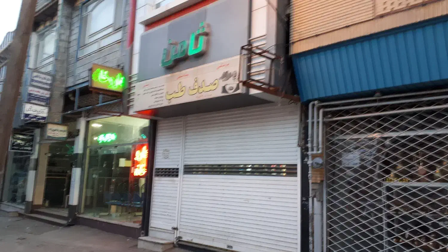 رهن و اجاره مغازه|اجارهٔ مغازه و غرفه|تربتحیدریه, مسجد جامع|دیوار