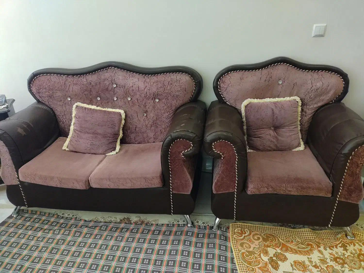 سرویس مبل ۹نفره|مبلمان خانگی و میز عسلی|تربت‌حیدریه, پائین ولایت|دیوار