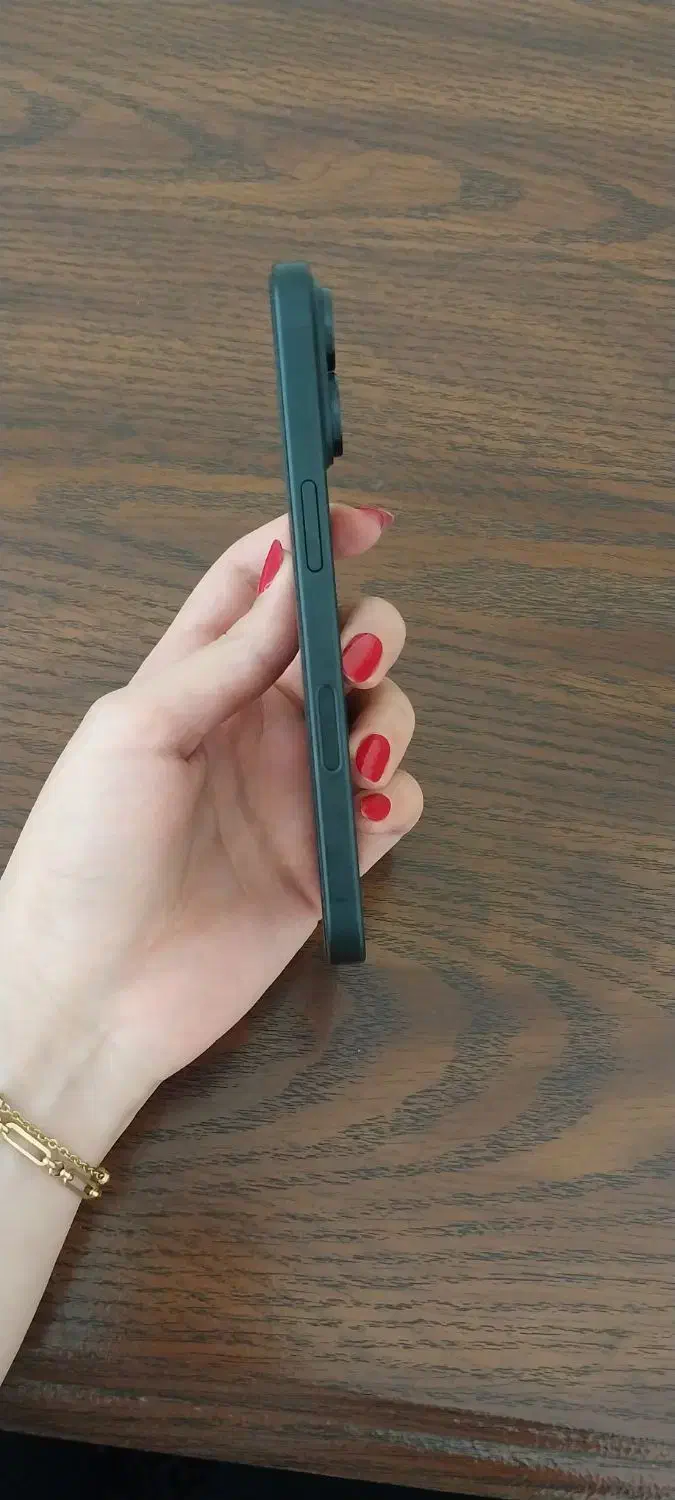 آیفون ۱۶ نرمال|موبایل|اصفهان, مولوی|دیوار