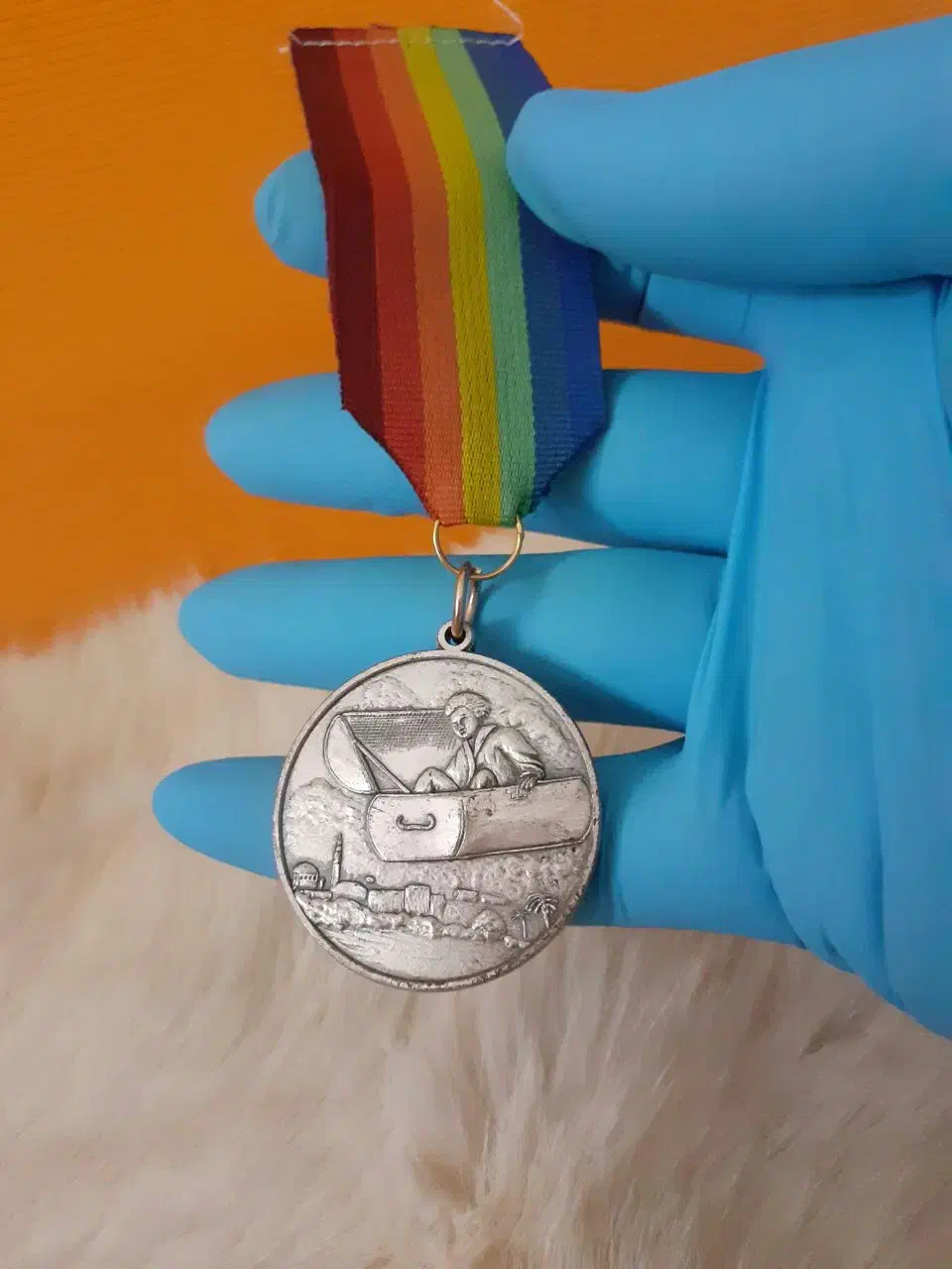 مدال نوستالژی مسافرکوچولو|کلکسیون اشیاء عتیقه|مشهد, عبادی|دیوار