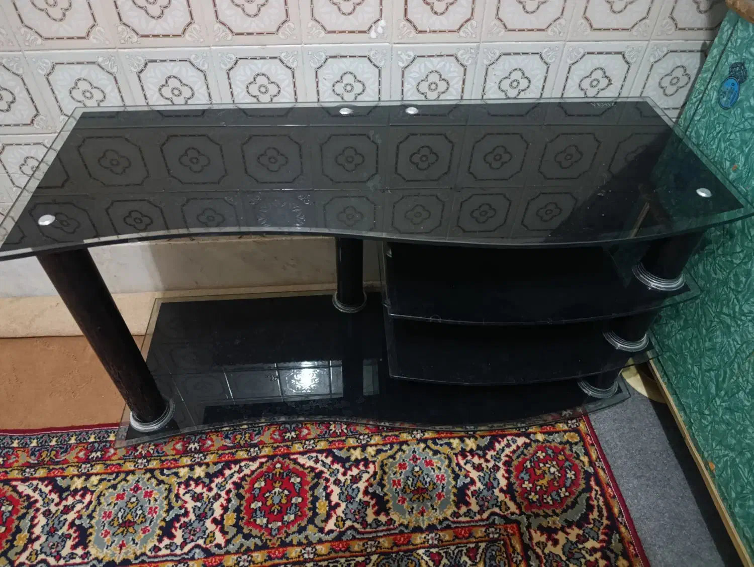 میز شیشه ای تلویزیون|میز تلویزیون|بیرجند, |دیوار