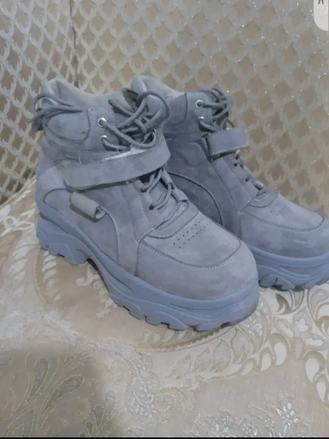 کفش|کیف، کفش، کمربند|مشهد, رده|دیوار