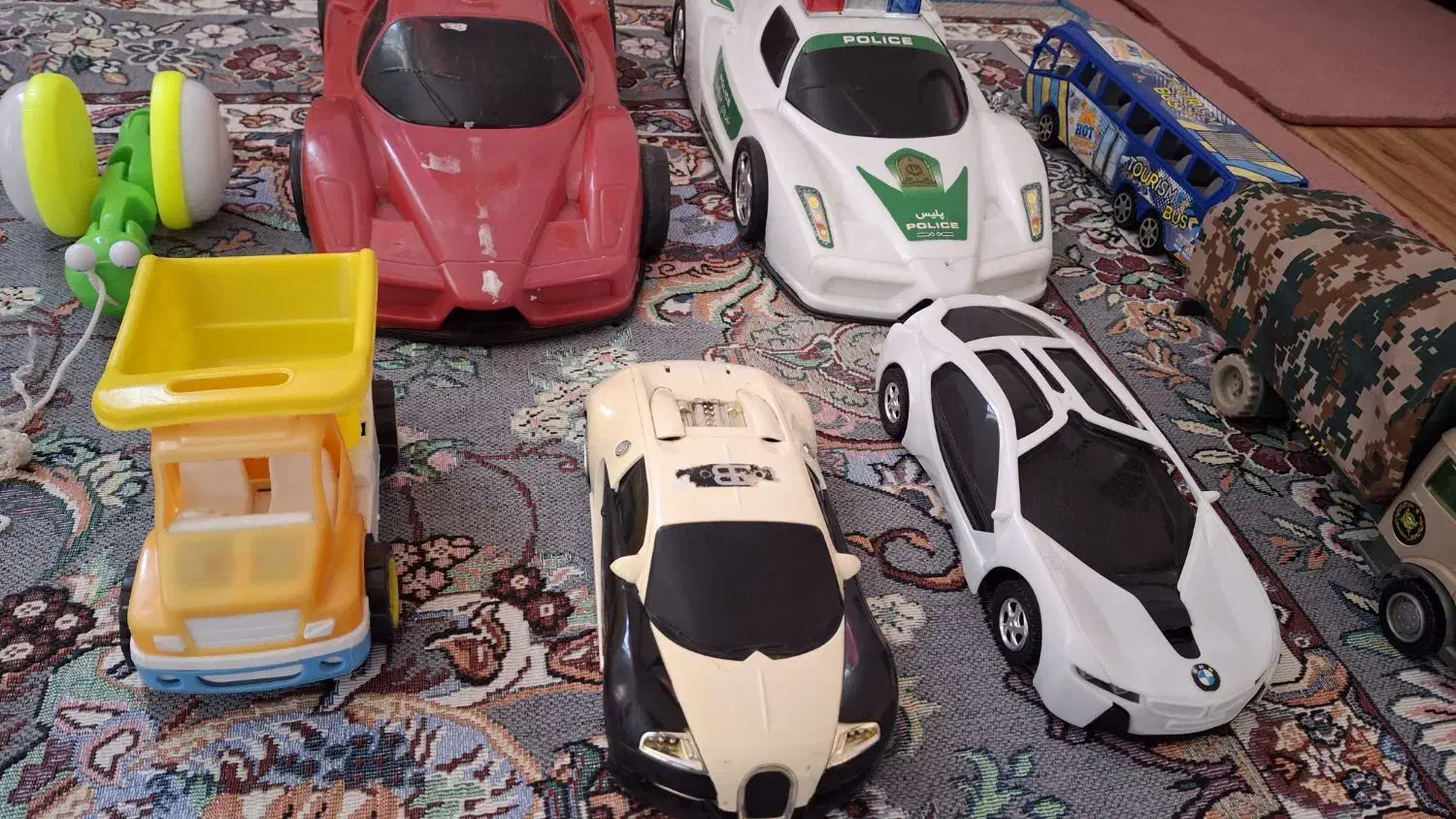 تعدادی اسباب بازی|اسباب‌بازی بچه|اسلام‌‌آباد غرب, |دیوار