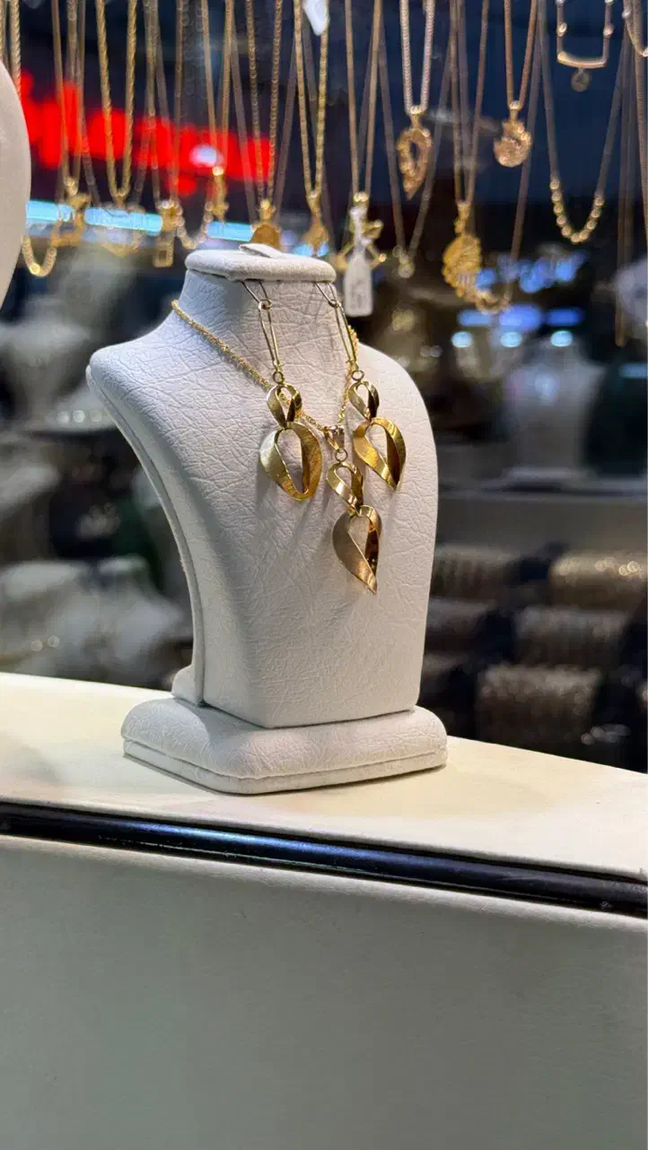 طلا از ۳ الی ۶در۱۰۰موجوده فوری|جواهرات|رشت, بازار|دیوار