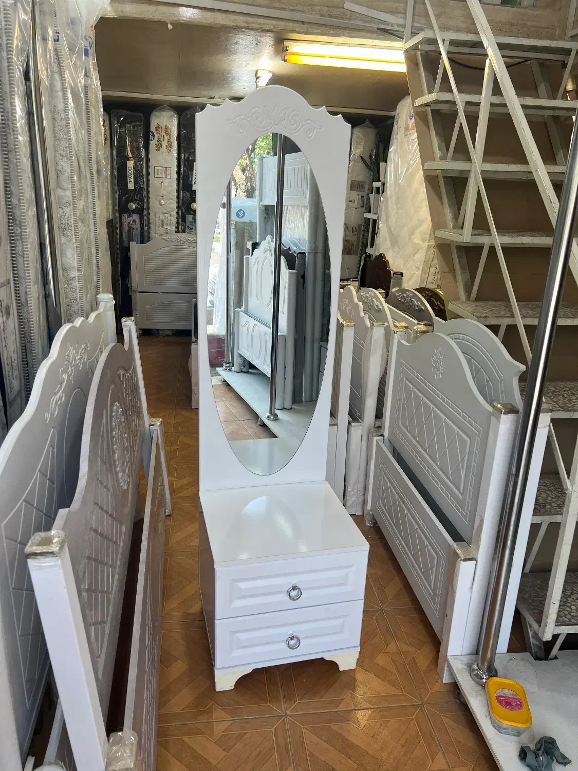 پاتختی اینه دار مدل پرنسس|جاکفشی، کمد، دراور|اراک, |دیوار