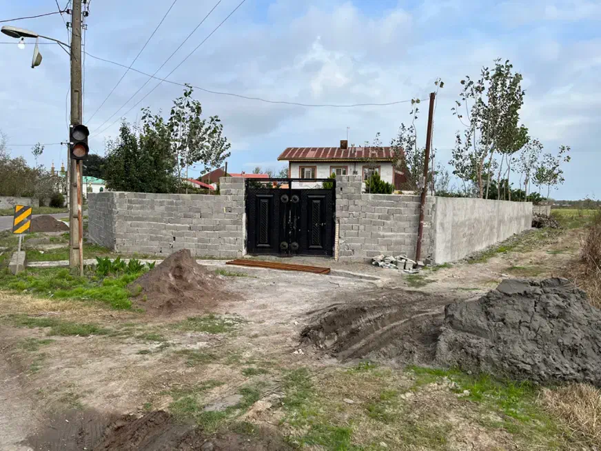 فروش چهاردیواری مسکونی دو نبش|فروش خانه و ویلا|رودبنه, |دیوار