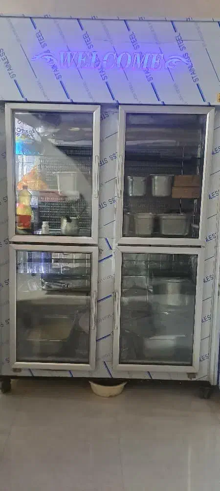 فروش تعدادی وسایل بیرون بر|کافیشاپ و رستوران|شیراز, میرزاکوچک خان|دیوار