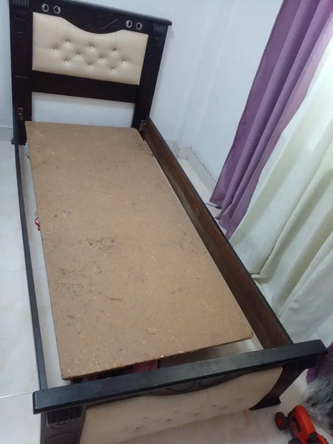 تخت تک نفره نوجوان|تخت و سرویس خواب|پاکدشت, حصار امیر|دیوار