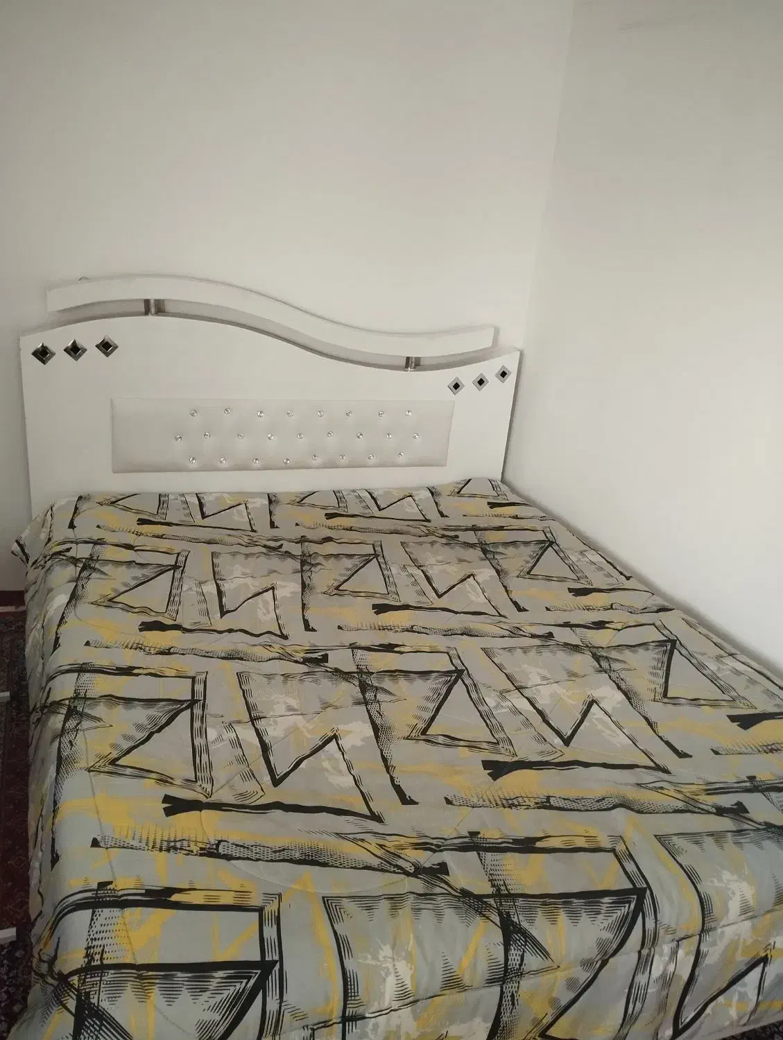 تخت|تخت و سرویس خواب|خاو و میرآباد, |دیوار