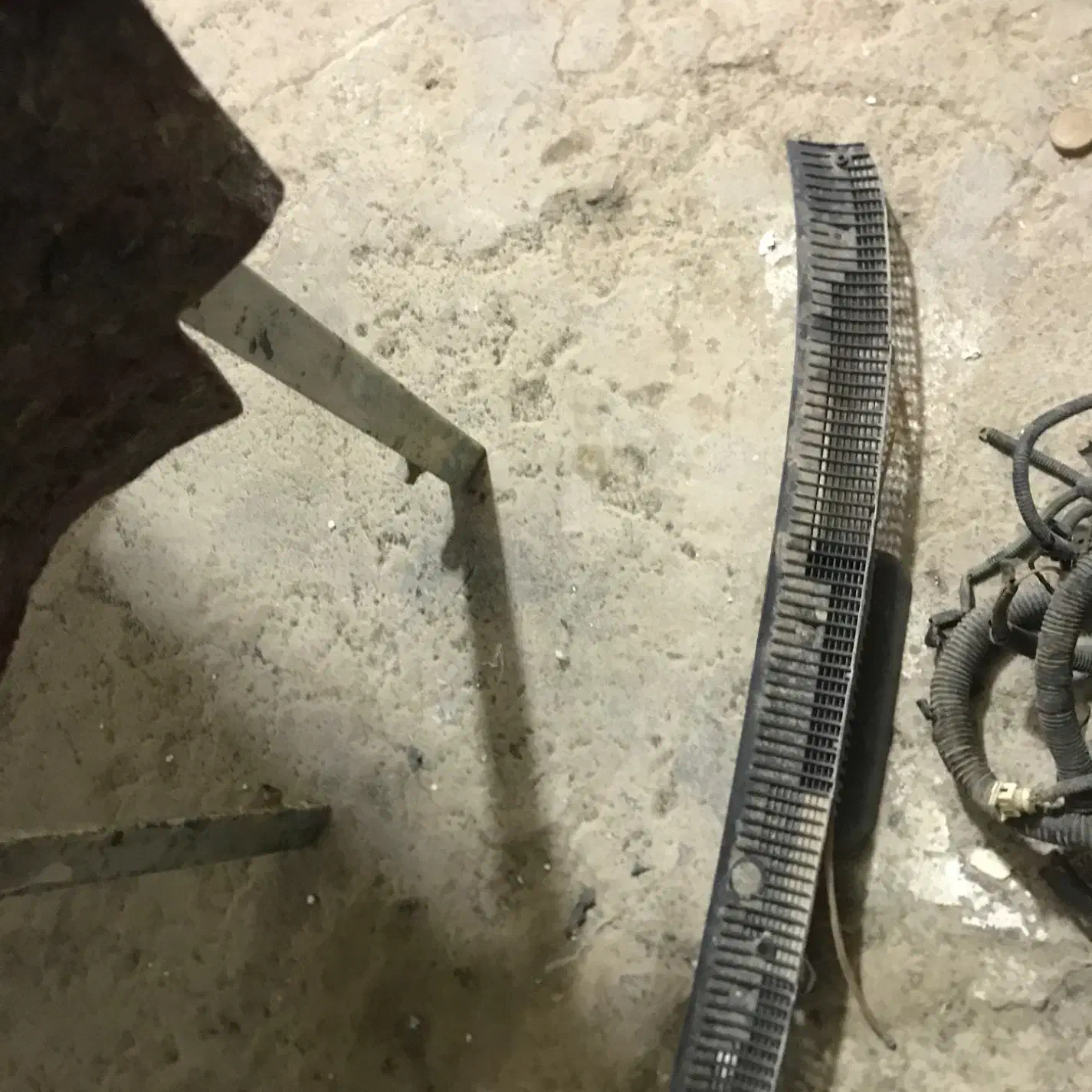 چند قطعه اوراقی پژو|قطعات یدکی و لوازم جانبی|زابل, |دیوار