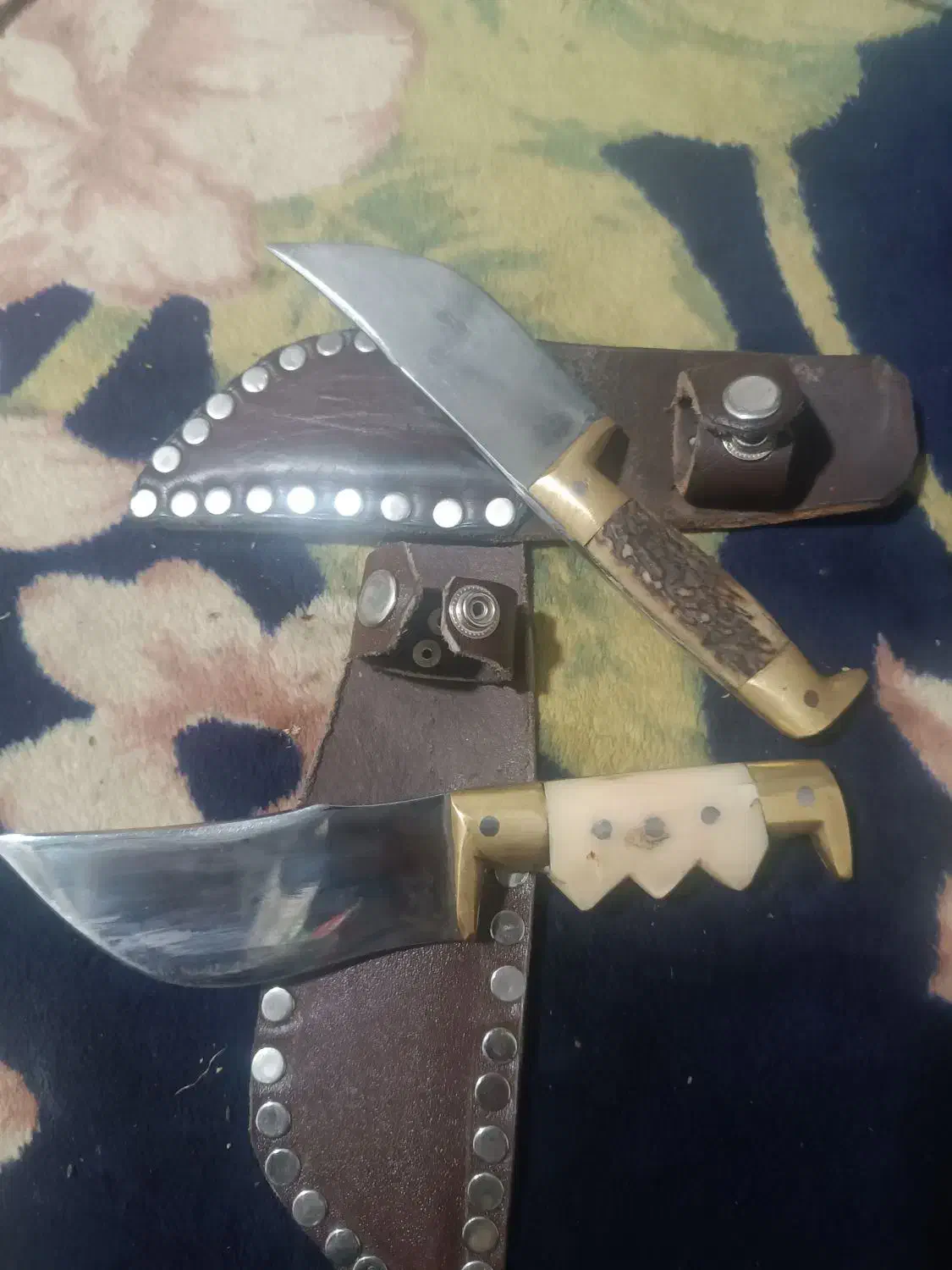 چاقو کهنوردی|کلکسیون اشیاء عتیقه|گرگان, |دیوار