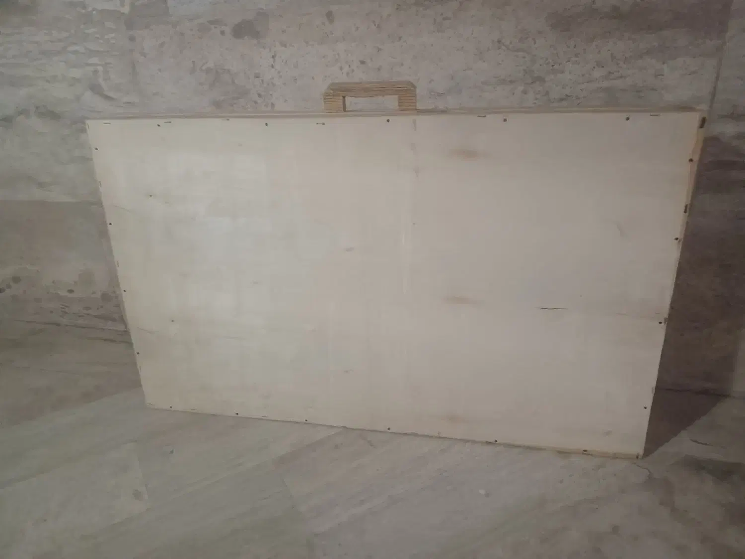 میز کاغذ دیواری|ابزارآلات|قم, انسجام|دیوار