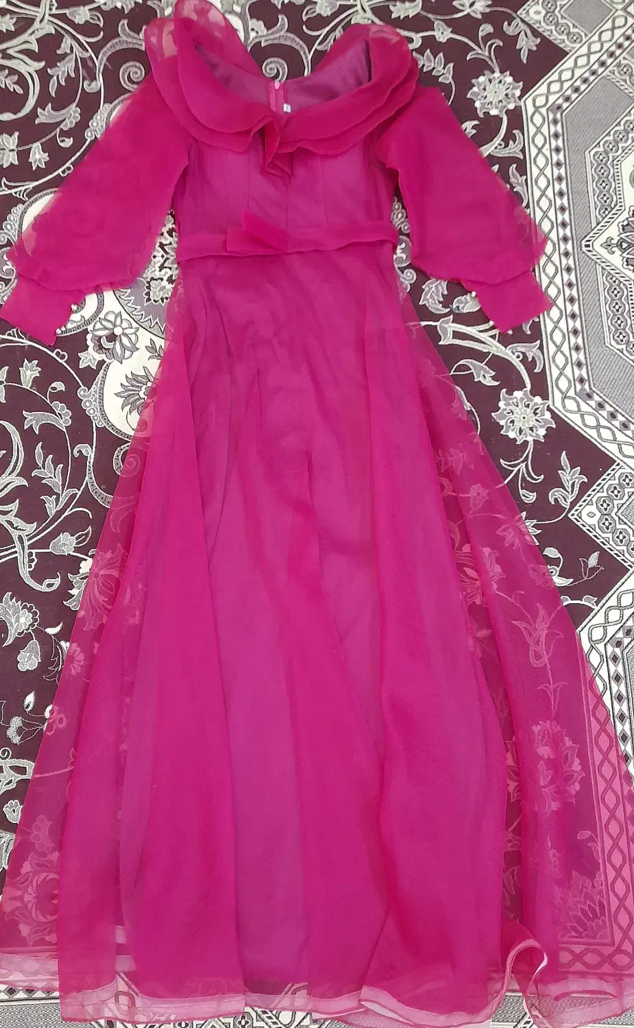 لباس مجلسی|لباس|کرج, دانشگاه هنر تهران (پردیس کرج)|دیوار