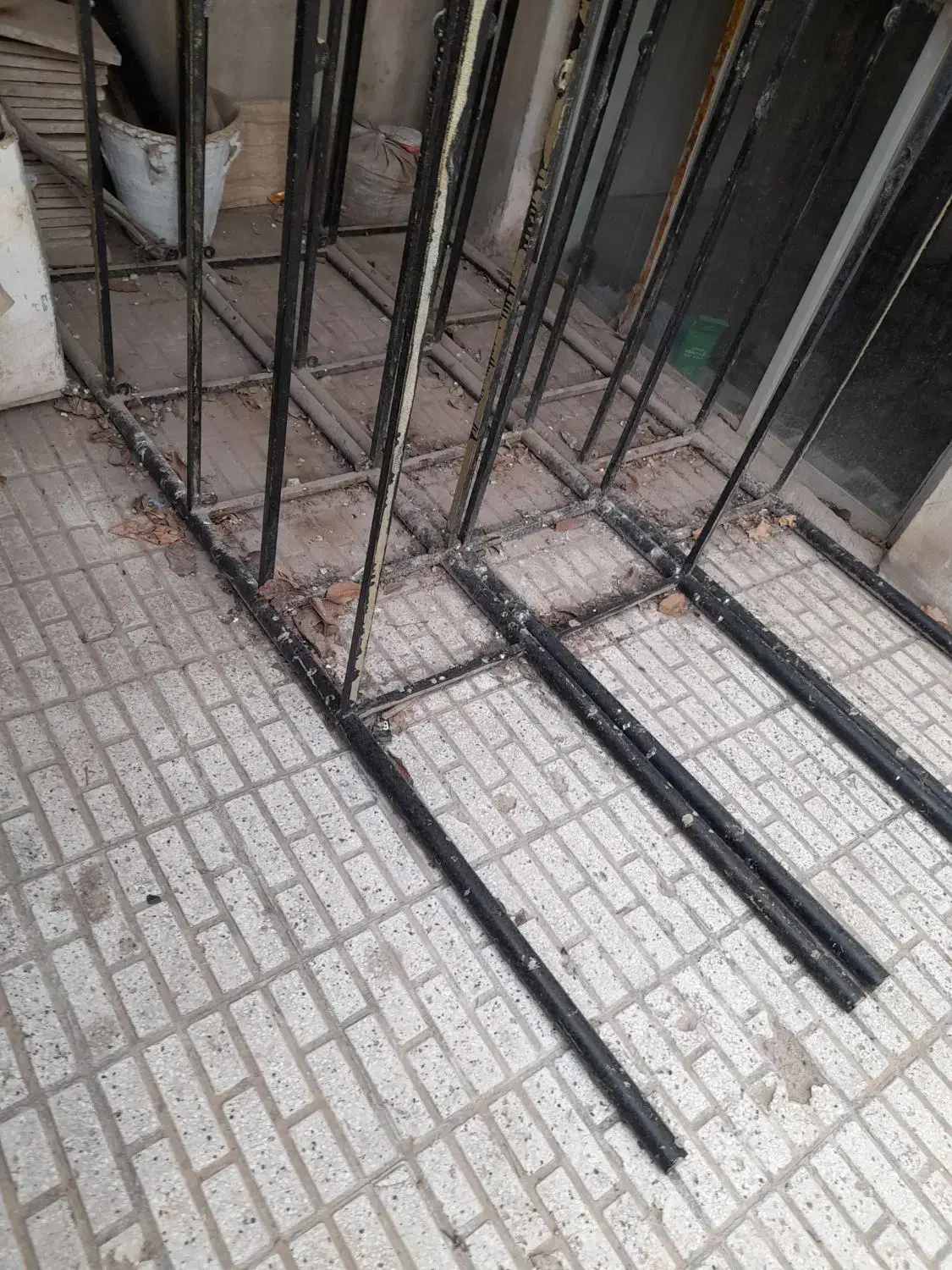 قفسه آهنی|کتابخانه، شلف، قفسه‌های دیواری|نیشابور, خط کاشمر|دیوار