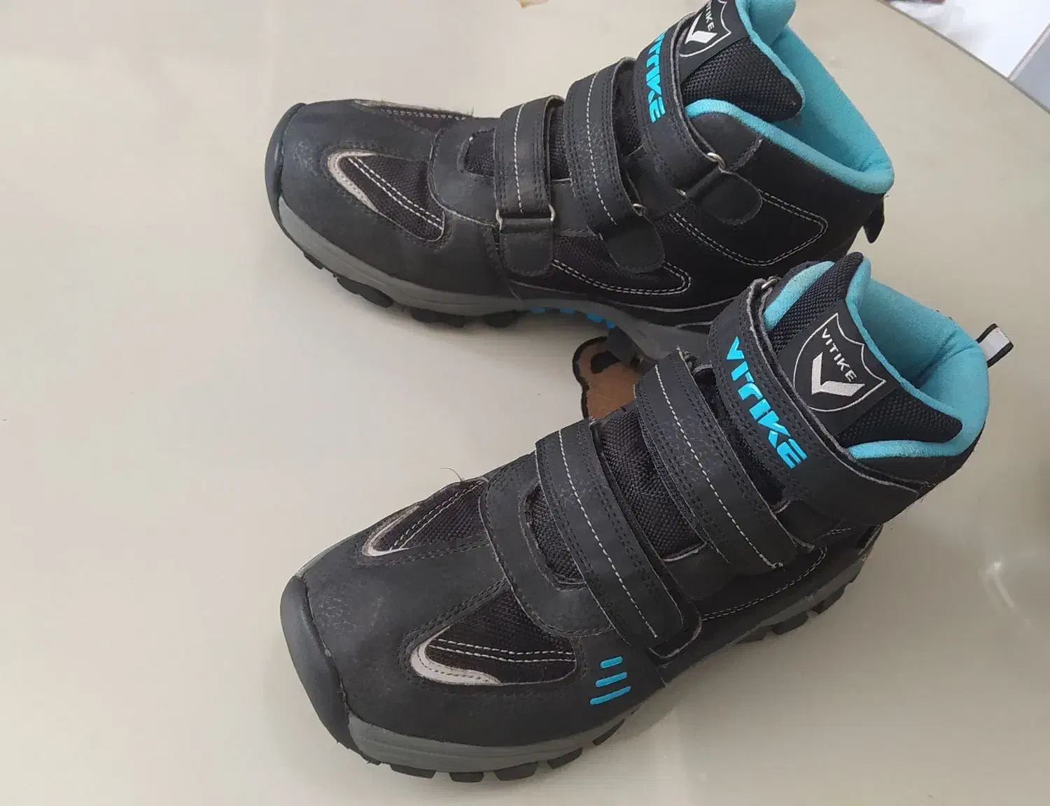 کتونی اصل زمستانی کوه نوردی|کیف، کفش، کمربند|خرمآباد, |دیوار