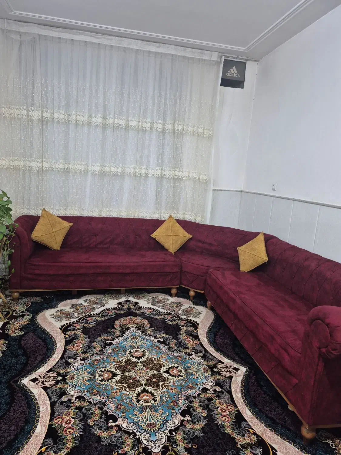 مبل ۷ نفره|مبلمان خانگی و میز عسلی|قم, قلعه کامکار|دیوار