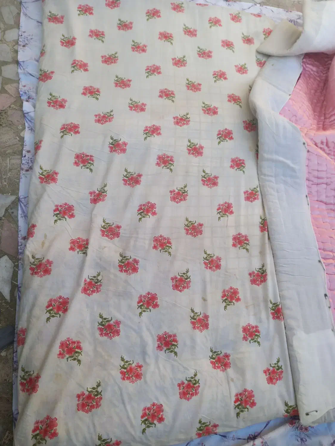 فروش لحاف و تشک|رختخواب، بالش، پتو|بندر انزلی, کوی واحدی|دیوار