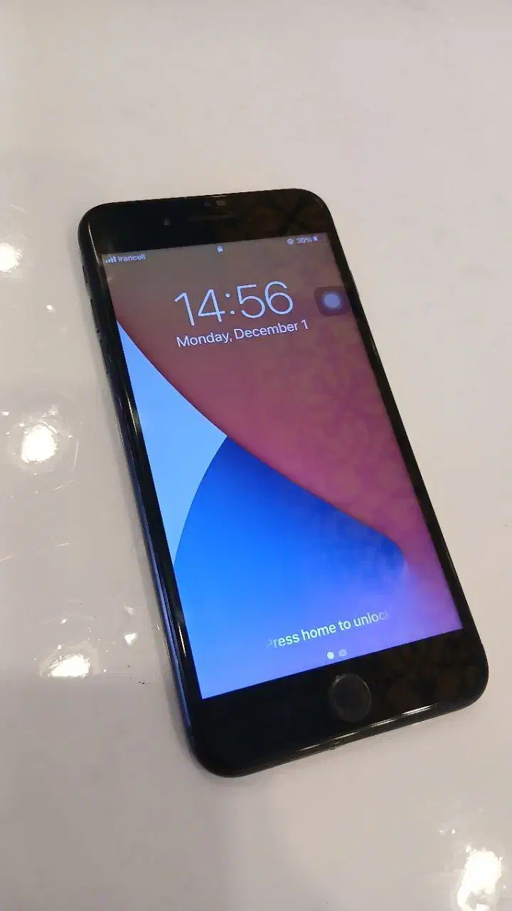 آیفون ۷ پلاس ۱۲۸ گیگ مشکی تمیز|موبایل|کرج, کیانمهر|دیوار