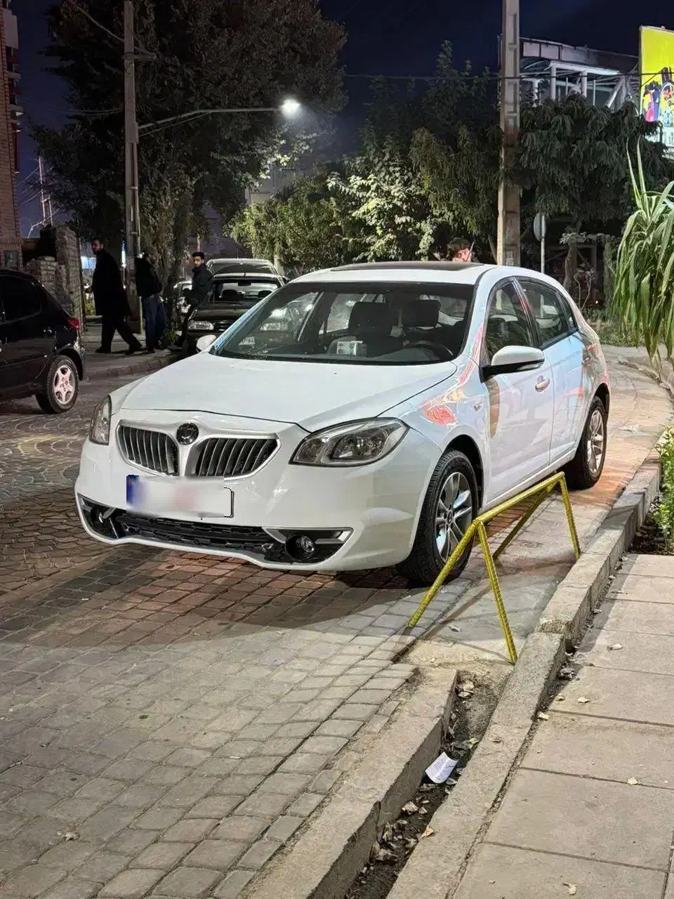 برلیانس ۳۲۰ مدل ۹۷ کارکرد ۱۲۰|خودرو سواری و وانت|کرج, گوهردشت|دیوار