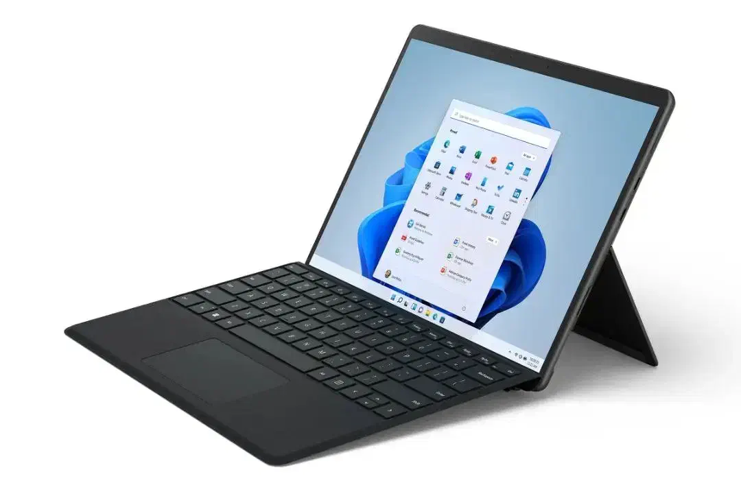 لپتاپ سبک مناسب کارهای اداریSurface Pro 8|رایانه همراه|قم, صفائیه|دیوار