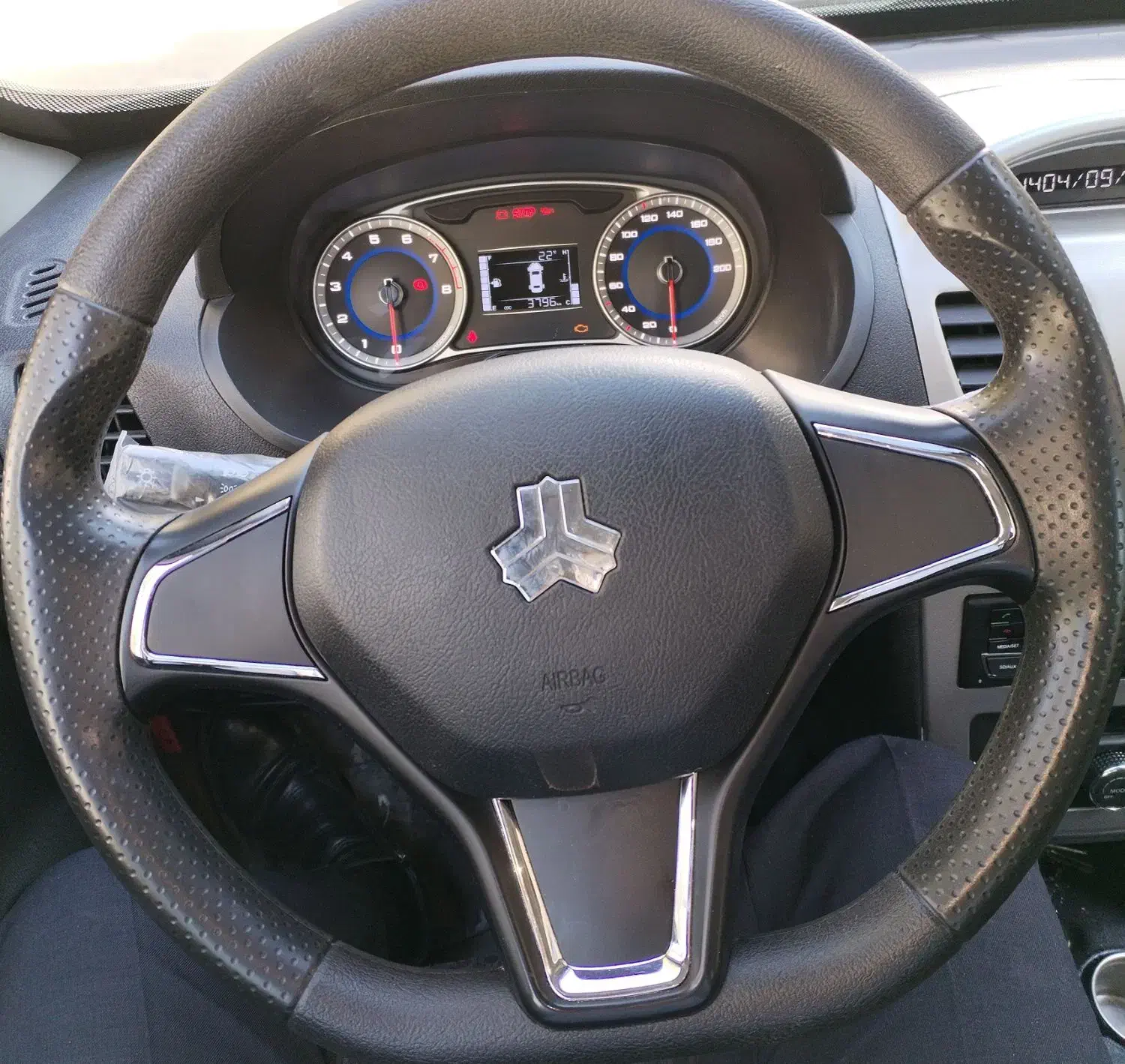 کوئیک ارتقایافته|خودرو سواری و وانت|خرمآباد, |دیوار