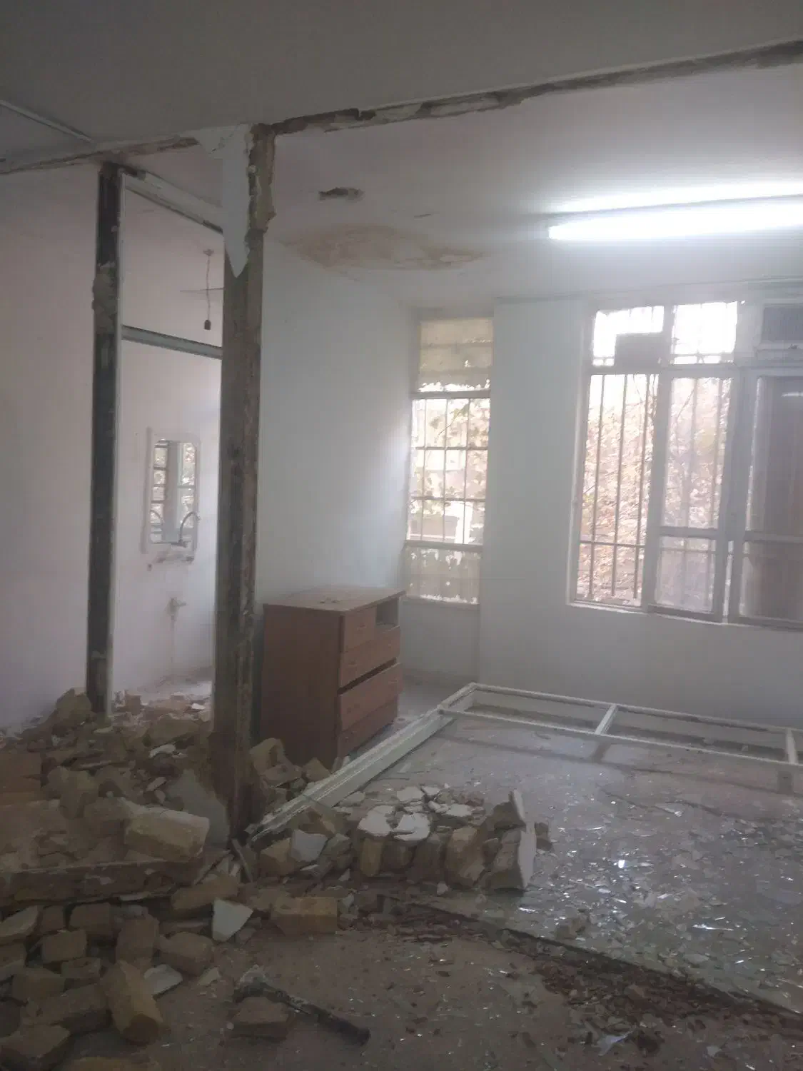 کاشی کاری وتخریب|خدمات پیشه و مهارت|مشهد, ایثارگران|دیوار